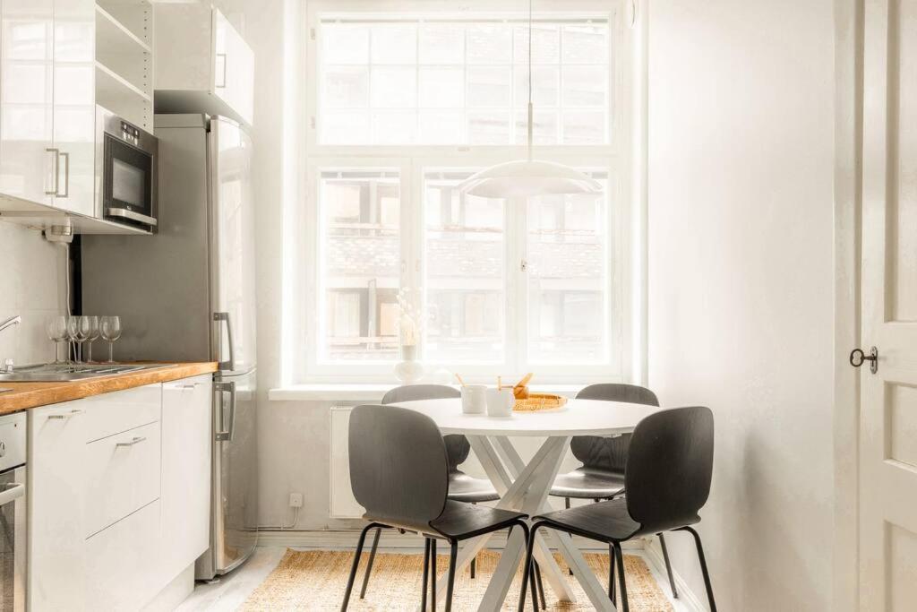 Ferienwohnung Downtown Light-Filled Retreat Helsinki Exterior foto